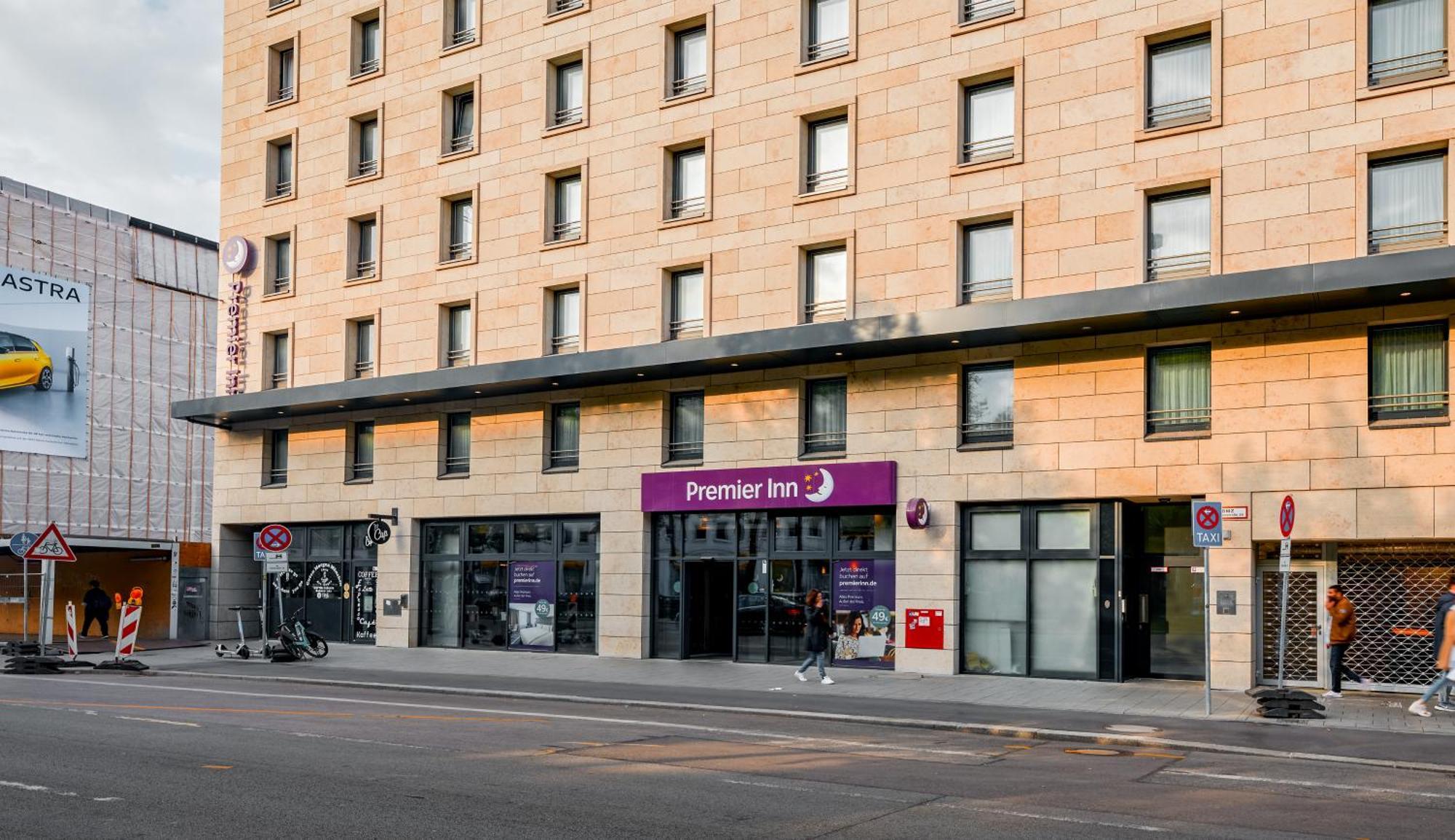 Premier Inn Muenchen City Zentrum Exterior photo